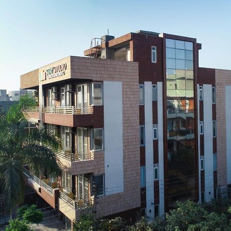 Stay Studio Hotel & Residences Гургаон Екстериор снимка