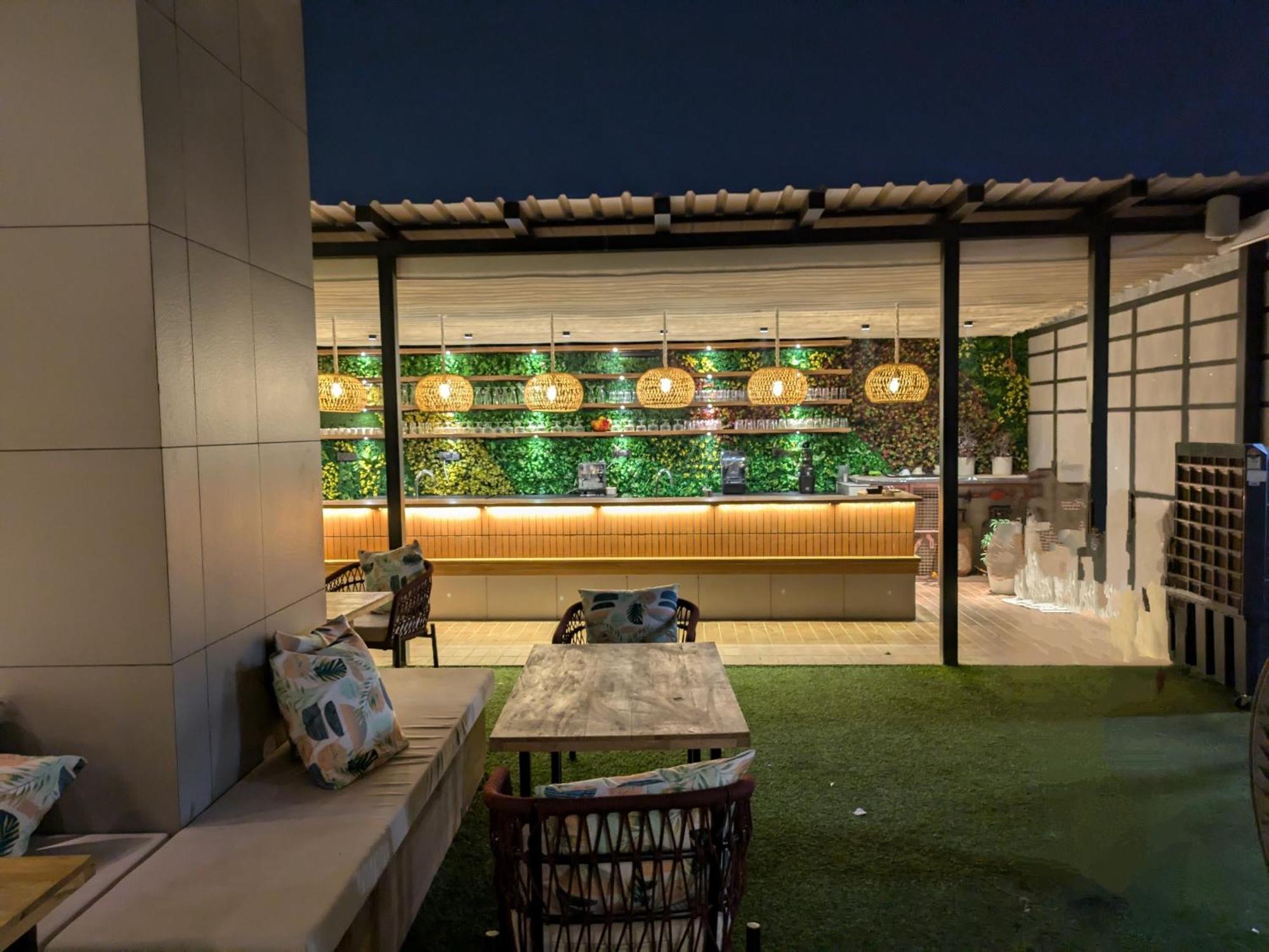Stay Studio Hotel & Residences Гургаон Екстериор снимка