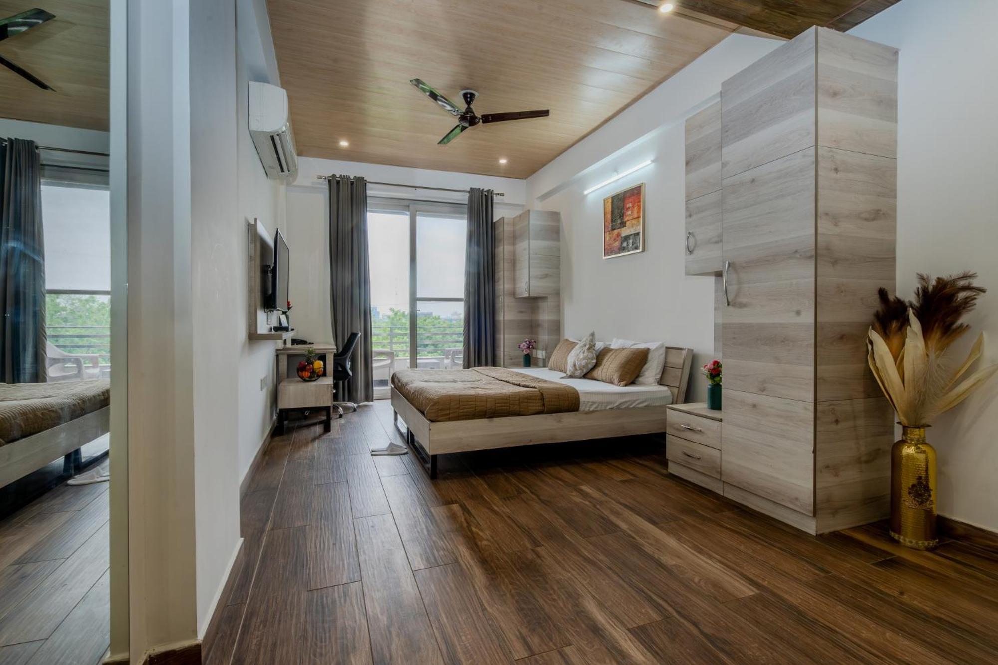 Stay Studio Hotel & Residences Гургаон Екстериор снимка