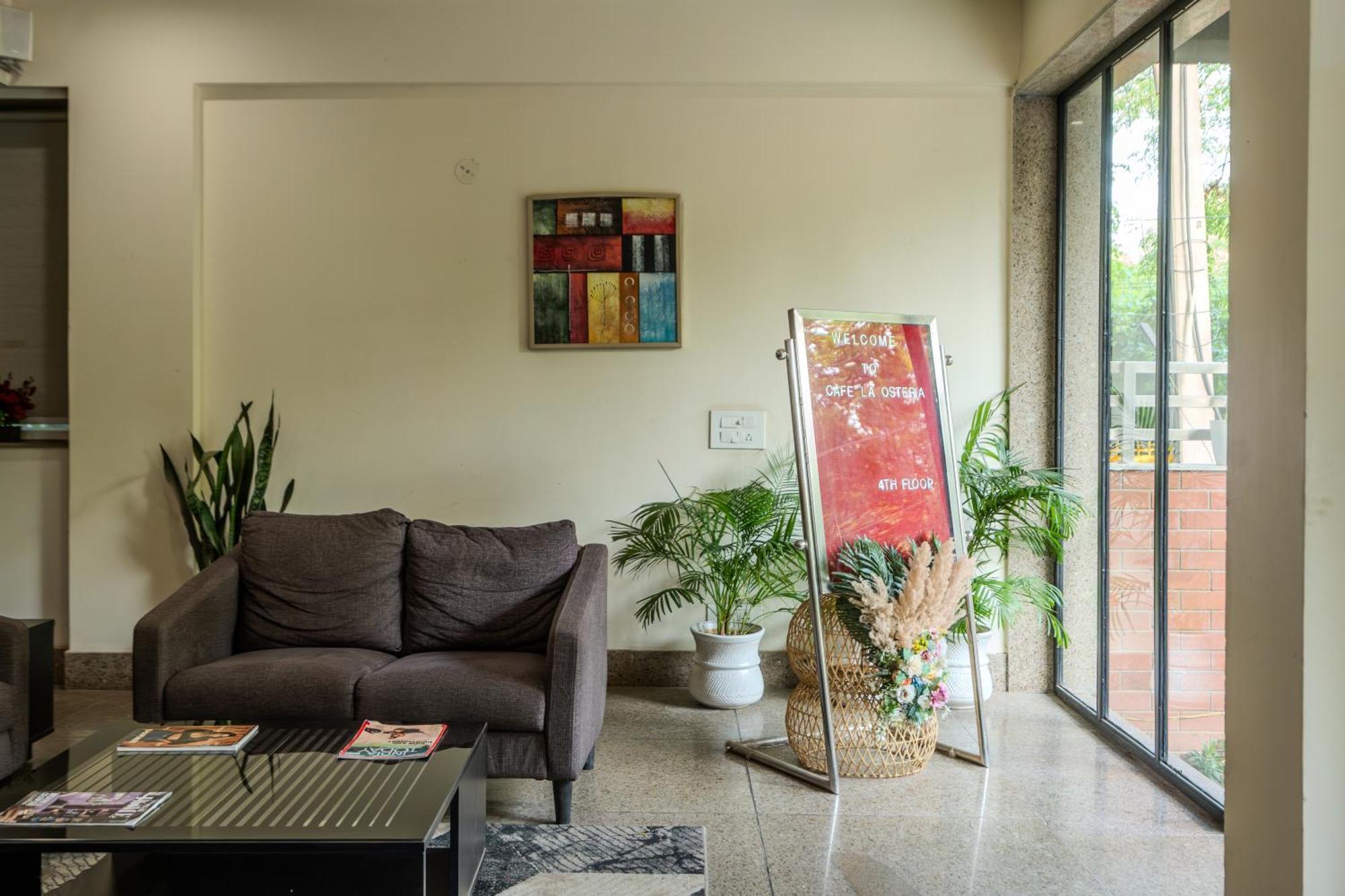 Stay Studio Hotel & Residences Гургаон Екстериор снимка